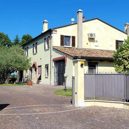 Apartment Chez Barnie Favoloso Privato In A 800mt Ingresso Fiera Rimini