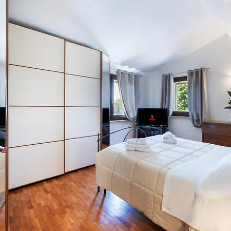 Chez Barnie - Fiera Apartman *
